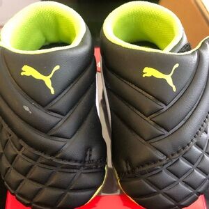 Puma toddler shoes 2C